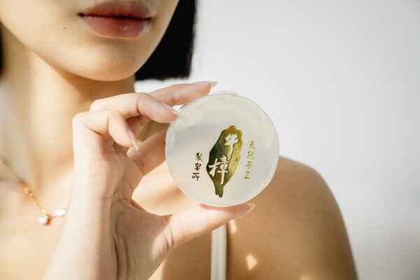 compressed_牛樟精油手工皂03 牛樟精油手工皂|臉、身體適用 (100g)
